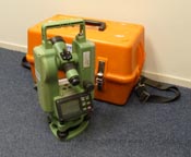 Universal DT205D Theodolite